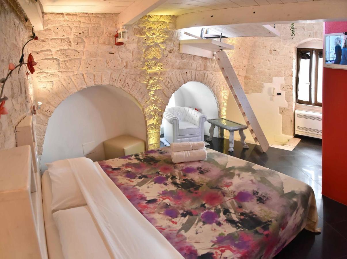 L'Angolo Di Gaudi, Casa Mila Bed and Breakfast Putignano Buitenkant foto